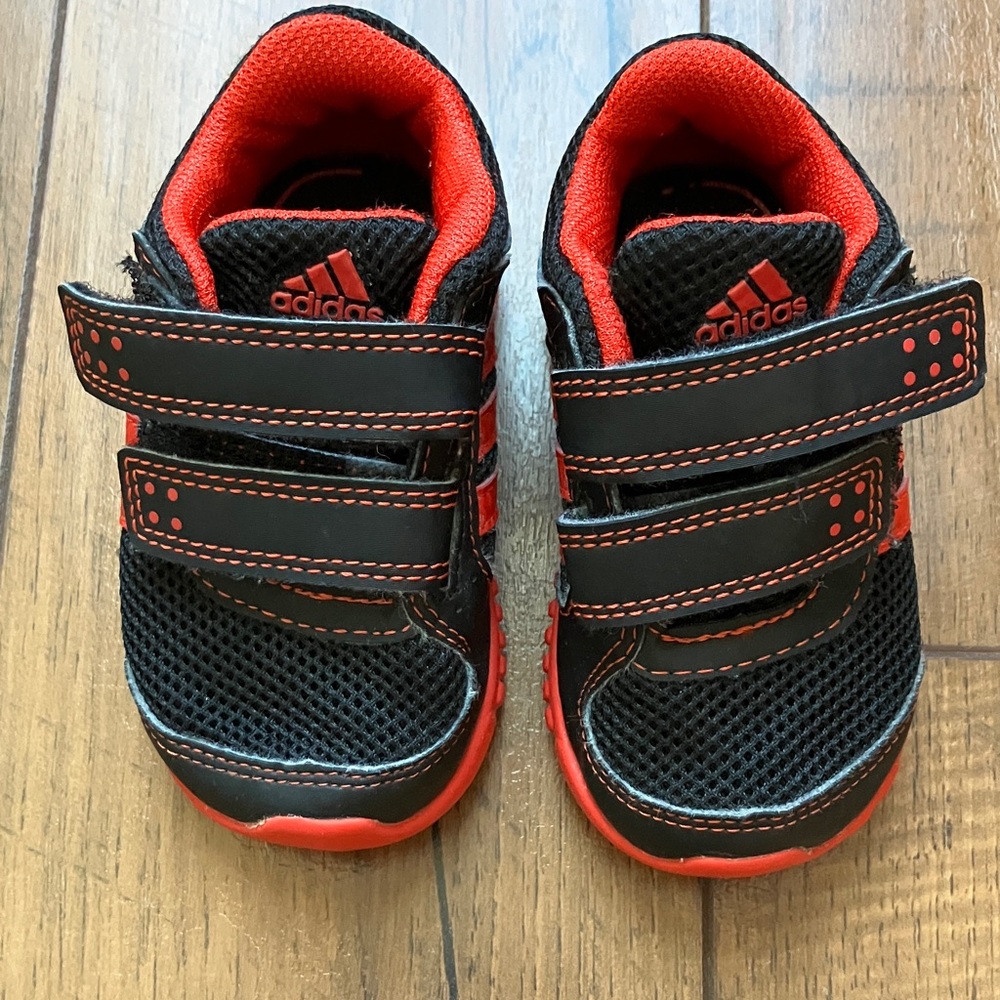 Adidas Kids Black Red Velcro Sneakers Baby Size 5 Lightly Worn